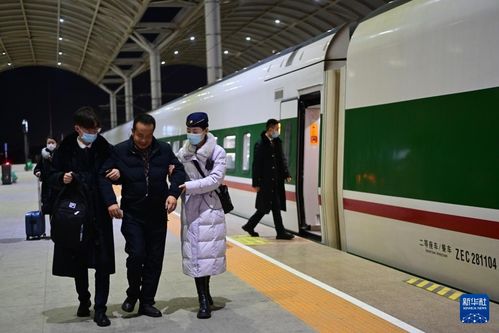 新春走基层丨 天路格桑花 温暖回家路